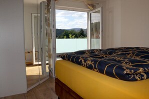2 Schlafzimmer, Reisekinderbett, kostenloses WLAN