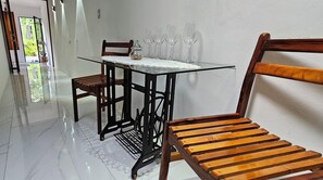Interior - The Hideaway La Fortuna - Peaceful Retreat with Private Spa in the Heart of Town (La Fortuna)