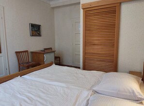 1 chambre, accès Internet, draps fournis