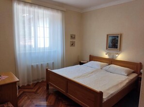 1 bedroom, WiFi, bed sheets - Apartment & Rooms Villa Oliva - Room 4 (Novi Vinodolski)