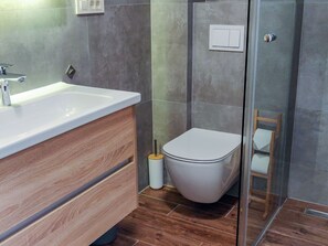 Shower, hair dryer, towels - Downtown Zadar Stylish and Sophisticated Apartments - Studio Apartment (Zadar)