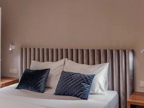 1 chambre, fer et planche à repasser, accès Internet, draps fournis