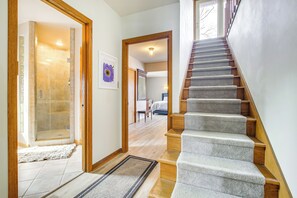 Interior - Lake Winnebago Family Retreat: Dock & Deck! (Menasha)