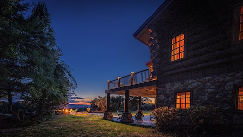 Little Falls Lodge - Adirondack Escape w/ Hot Tub and Custom Fire Pit