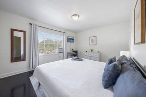 2 多间卧室、办公桌、熨斗/熨衣板、免费 WiFi