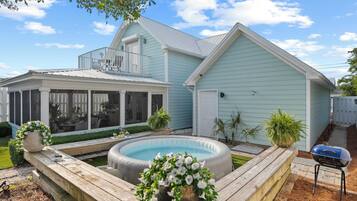 House (3 Bedrooms) | Front of property