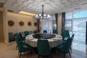 Unclassified image, 3 of 44, button - Star Patton Business Hotel (Tianjin)