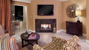 TV, fireplace - Holiday Inn Club Desert Club Oasis and Walking Distance to the Sphere-1 Bedroom (Las Vegas)