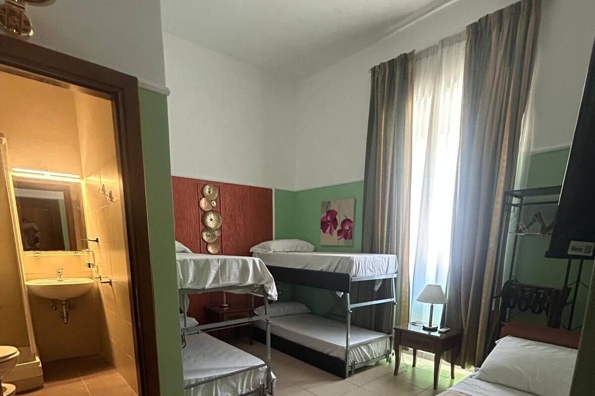 In-room safe, blackout curtains, free WiFi, bed sheets