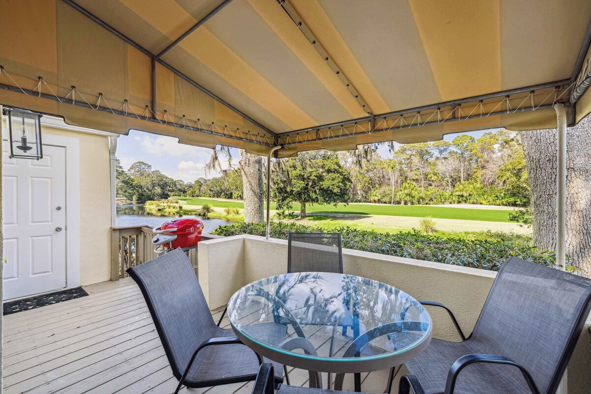 Stunning Townhome for 6 Near Beach with Pool