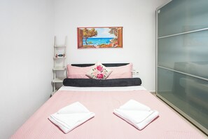 2 camere, ferro/asse da stiro, Wi-Fi, lenzuola