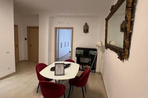 Interior - Dandon Home (Roma)