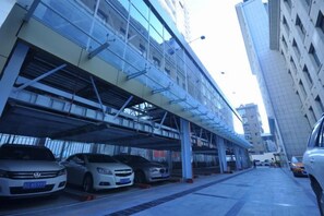 Unclassified image, 5 of 18, button - Lanzuan Hotel (Ankang)