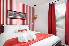 1 bedroom, desk, iron/ironing board, travel cot