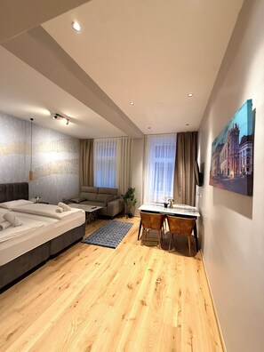 Luxury Apartment, Kitchen, City View