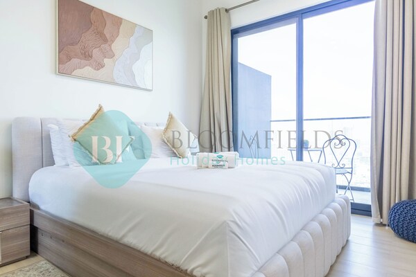 Bloomfield Stylish1br Binghatti Heights - Dubai