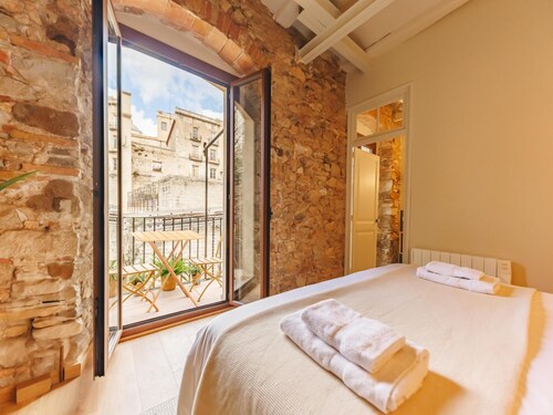 Estudi Verd - Holiday apartment rental in Girona | Bravissimo