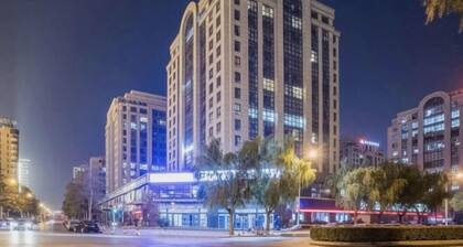 Yinggeli Hotel (Zhengzhou East Railway Station Convention and Exhibition Center)