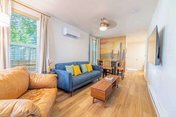 Charming Family 2BR Midtown Reno - Pets Welcome