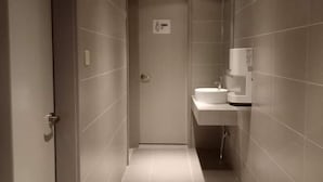 Bathroom - Homeinn Selected Hotel (Beijing Shangdi Qinghe Subway Station) (Beijing)