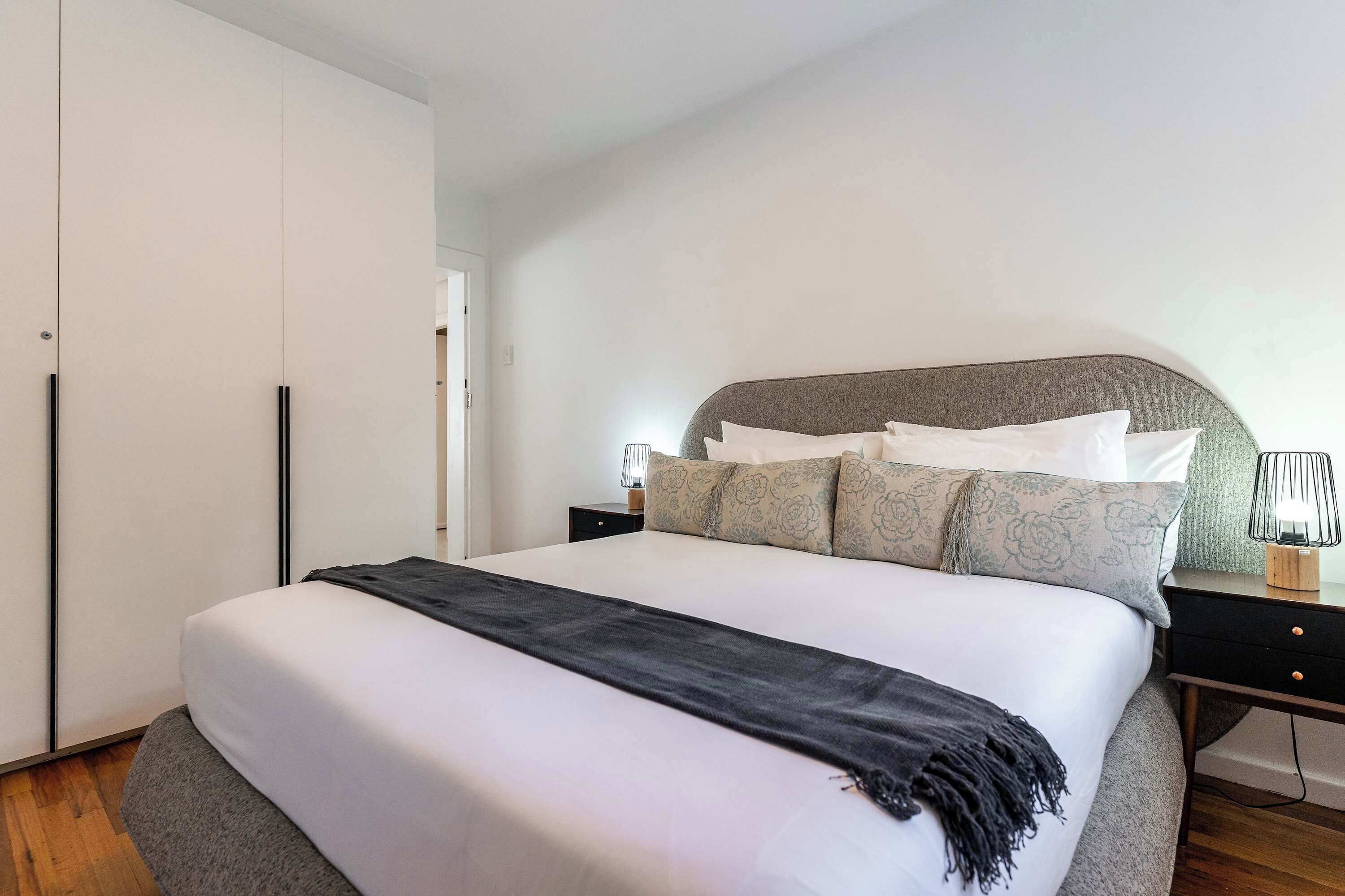3 bedrooms, desk, iron/ironing board, WiFi