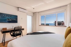 3 sovrum, skrivbord, strykjärn/strykbräda och wi-fi