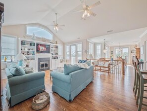Smart TV, DVD player - Spacious 4BR Home near Cape May Beach | Sleeps 10! (Cape May)
