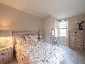 4 bedrooms, iron/ironing board, bed sheets - Charming 4-BR Beach House Near Shore | Sleeps 8 (Cape May)