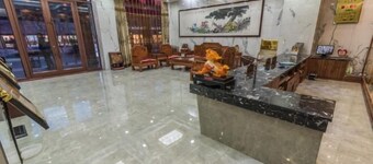 Dunhuang Guangyuan Hotel (Shazhou Night Market)