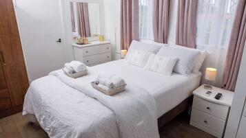 1 chambre, fer et planche à repasser, Wi-Fi, literie fournie