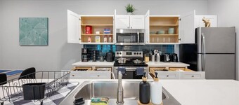 Charming 2-bedroom apartment with AC, WiFi in welcoming Port Wentworth