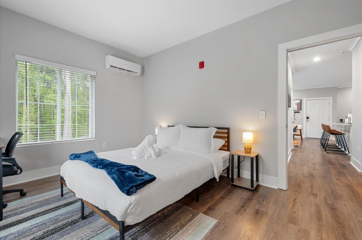 2 chambres, fer et planche à repasser, Wi-Fi, draps fournis