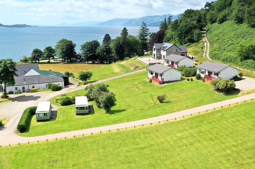 Ash Cabin - your cosy highland Rretreat