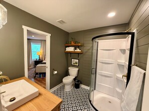 Shower, towels, soap, shampoo