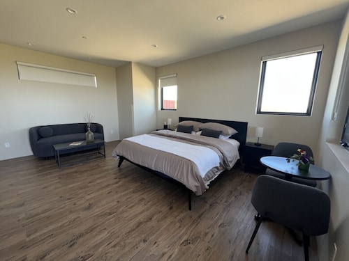 Phoenix Rising Villa Sauret Ste