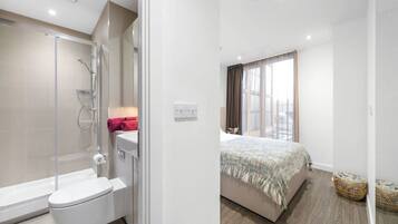 Apartment, 2 Bedrooms, Non Smoking | Bathroom