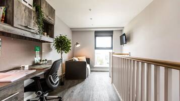 Single Room, Non Smoking | Blackout drapes, free WiFi