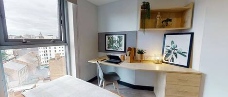 Single Room, Non Smoking | Blackout drapes, free WiFi, bed sheets