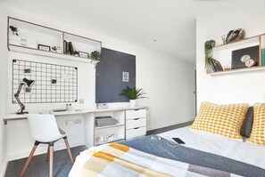 Studio, Non Smoking | Blackout curtains, iron/ironing board, free WiFi