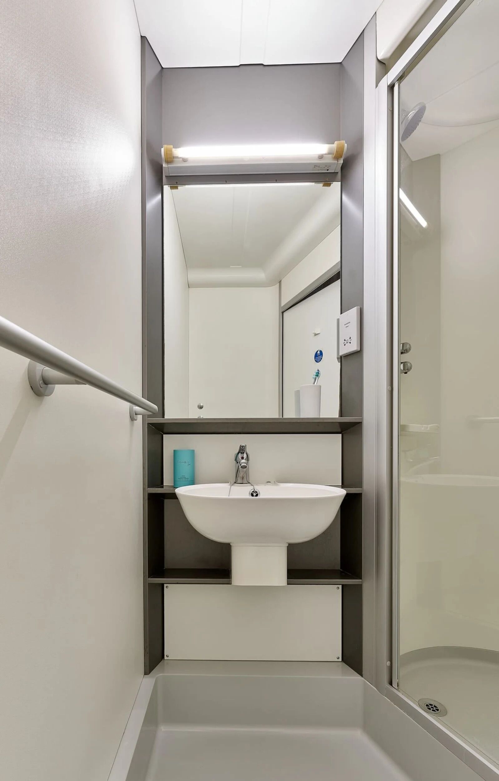 Double Room, Non Smoking | Bathroom