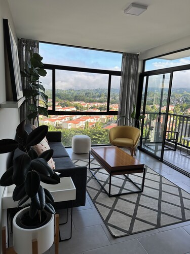 Modern Apartment with Volcano View 901 Santa Tecla