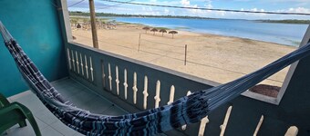 Apartment on the edge of Lagoa do Paraíso and 200m from the main avenue in Jijoca