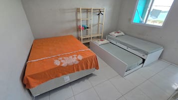 1 dormitori, wifi i roba de llit
