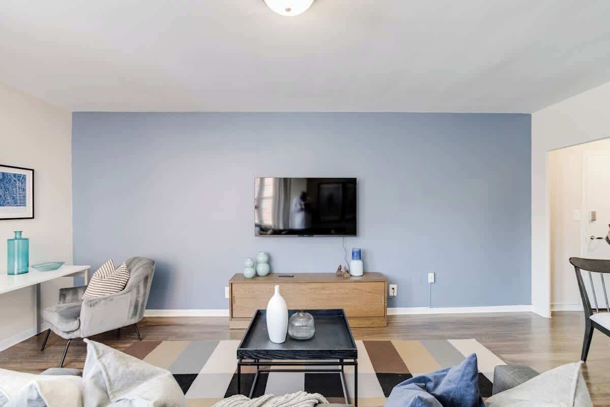 TV, fireplace, video games, offices