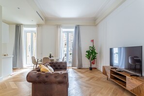Fernseher