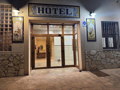 Ballestar Hotel Bar & Grill