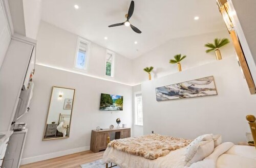 Golden Roseville Luxe Retreat