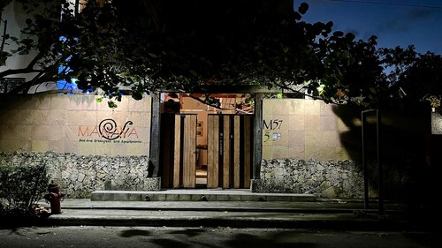 MANAYA Bed & Breakfast