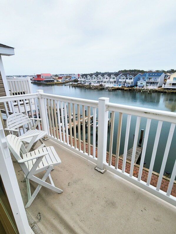 Property grounds - Madison Ave #6 is a luxury townhome built for your next OCMD stay! (Ocean City)