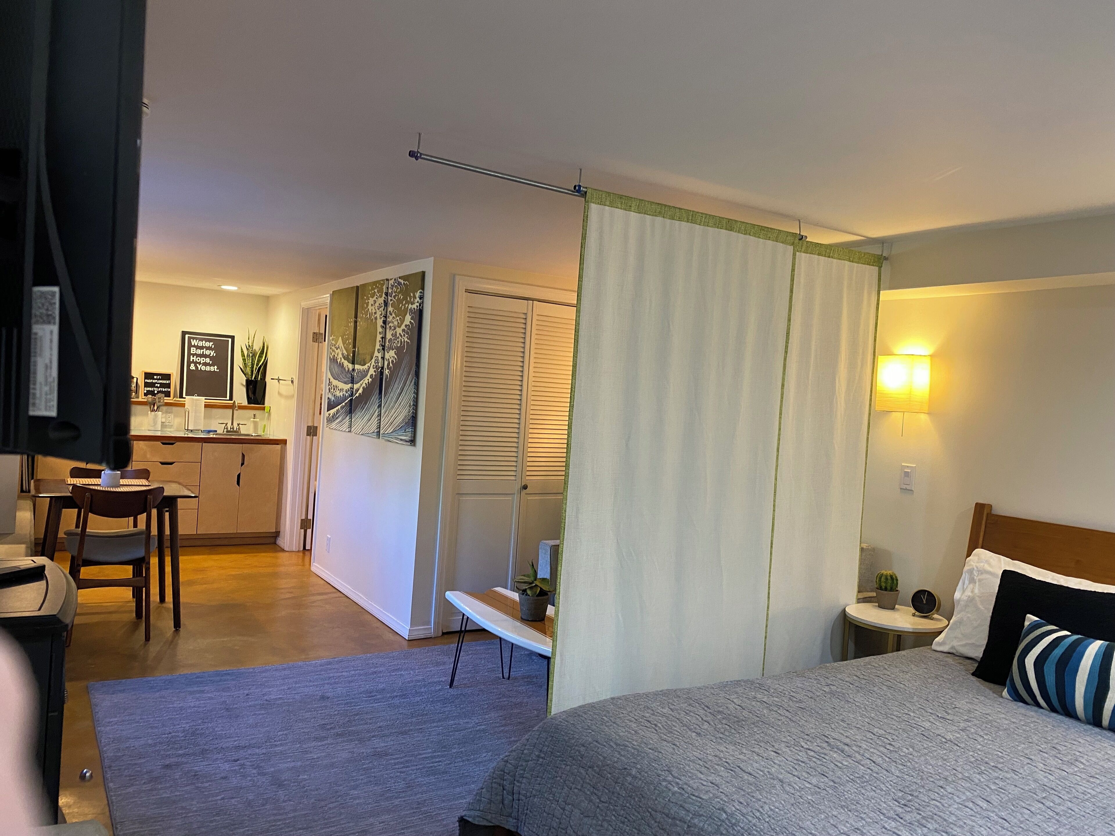 1 bedroom, in-room safe, iron/ironing board, travel cot